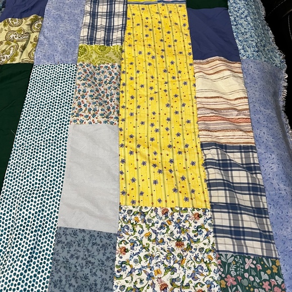Hand Made Rag Quilt - Picture 6 of 8